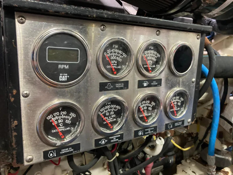 Slide: The Image of Azimut 80 2005 - 94