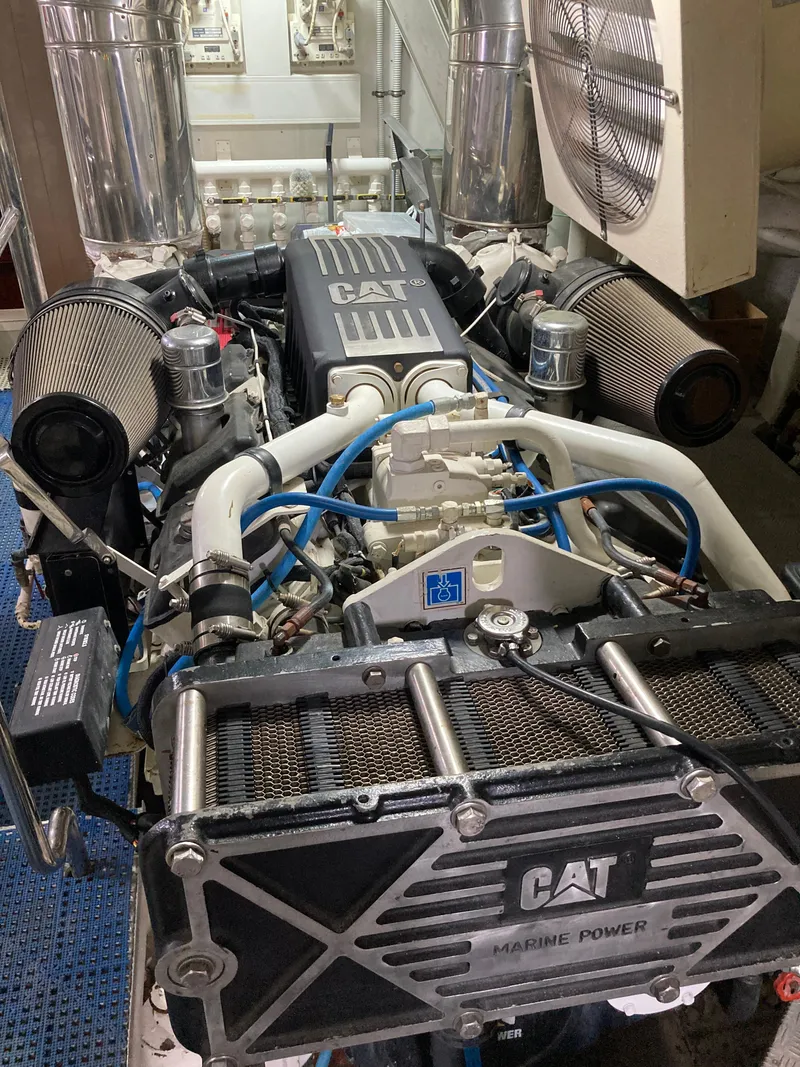 Slide: The Image of Azimut 80 2005 - 95