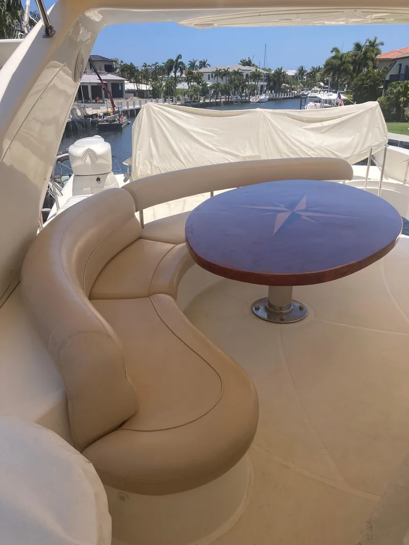 Slide: The Image of Azimut 80 Carat 2005 - 116