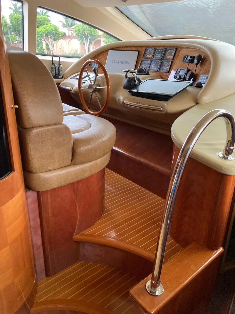 Slide: The Image of Azimut 80 Carat 2005 - 54