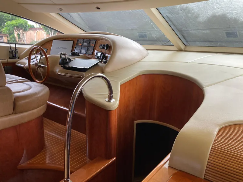 Slide: The Image of Azimut 80 Carat 2005 - 58