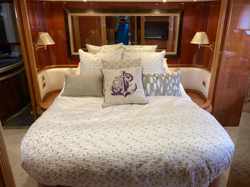 Slide: The Image of Azimut 80 Carat 2005 - 72