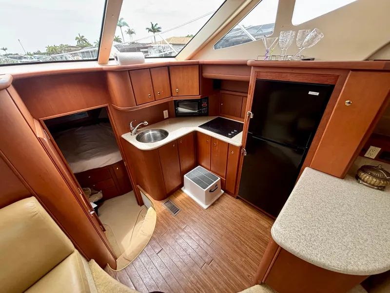 Slide: The Image of Silverton 39 Motor Yacht 2005 - 61