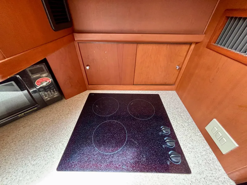 Slide: The Image of Silverton 39 Motor Yacht 2005 - 65