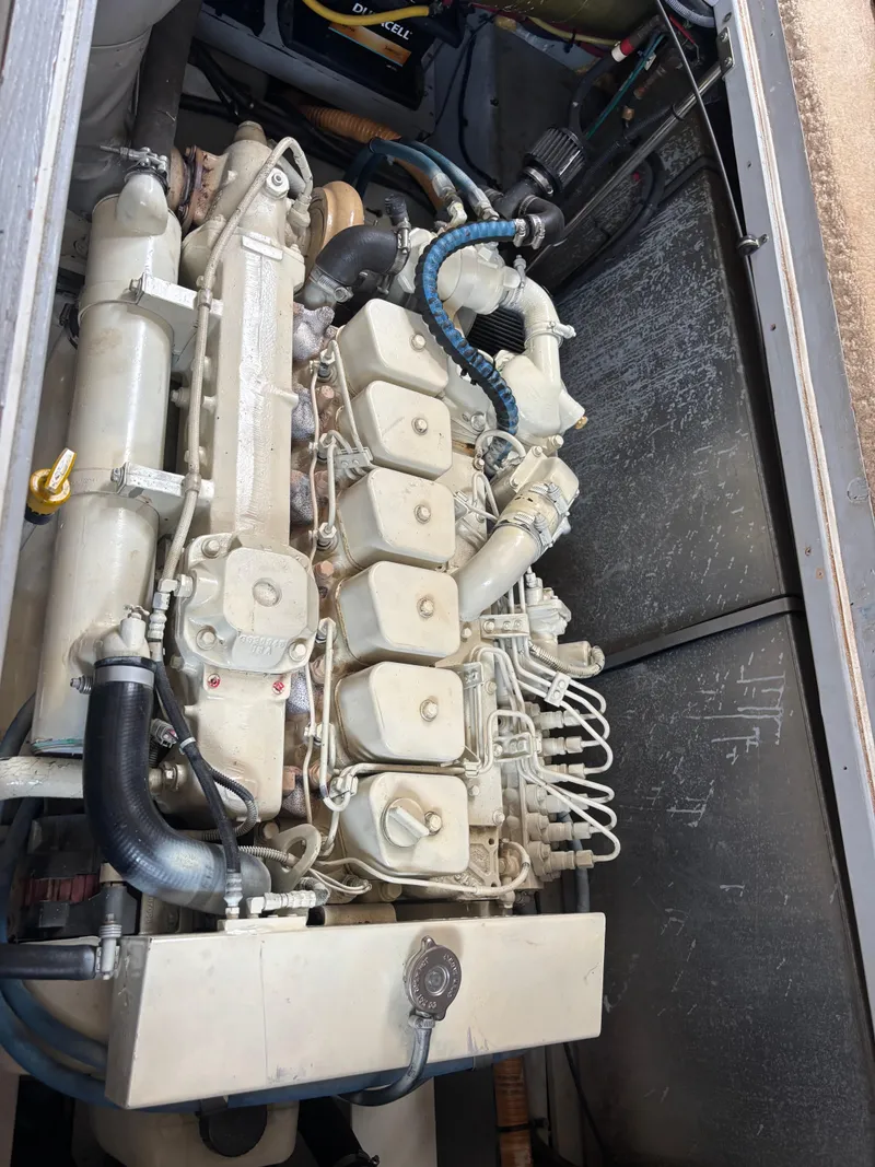 Slide: The Image of Silverton 39 Motor Yacht 2005 - 89