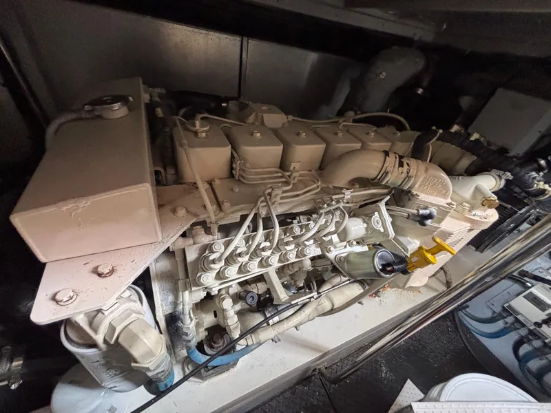 Slide: The Image of Silverton 39 Motor Yacht 2005 - 91