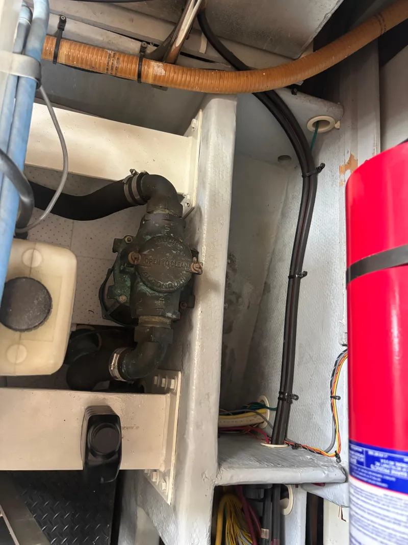 Slide: The Image of Silverton 39 Motor Yacht 2005 - 92