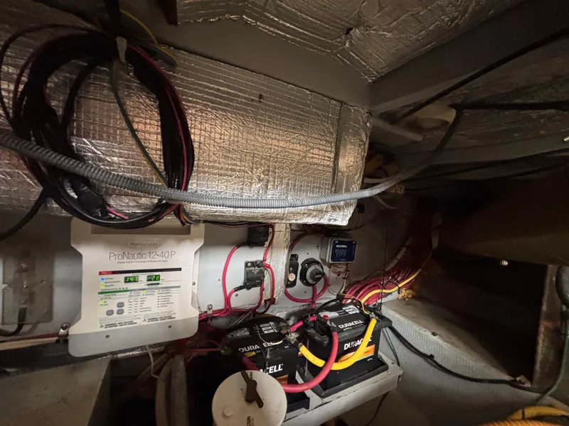 Slide: The Image of Silverton 39 Motor Yacht 2005 - 97