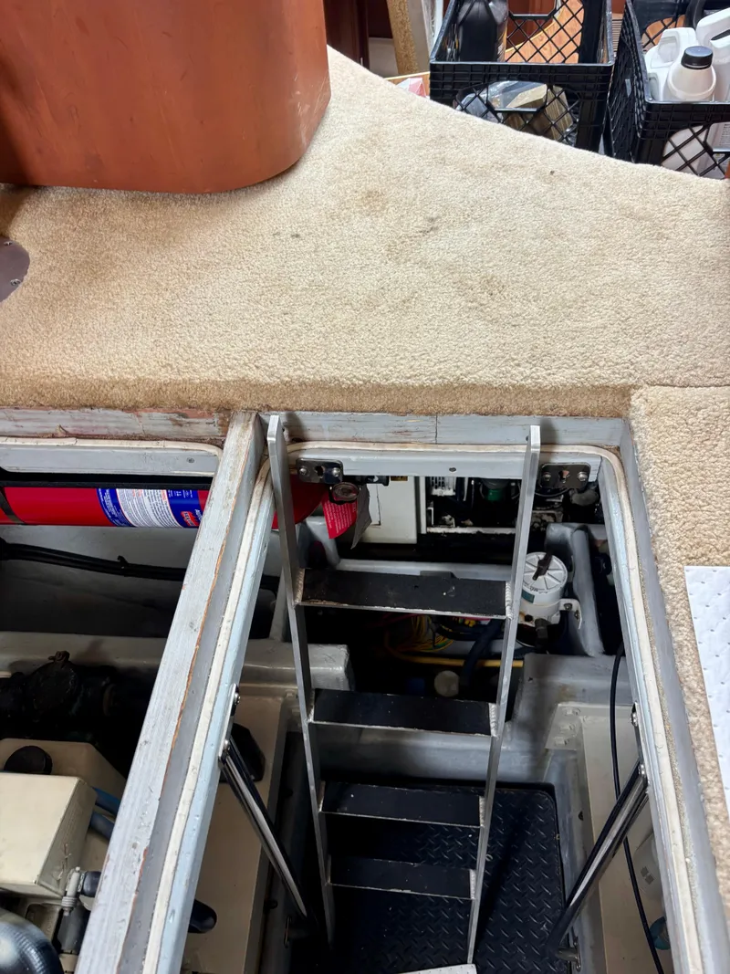 Slide: The Image of Silverton 39 Motor Yacht 2005 - 99