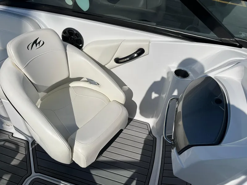 Slide: The Image of White leather seat in 2015 Monterey M4 boat interior, featuring sleek design and modern amenities. - 21