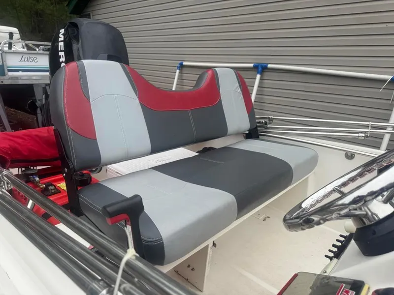 Slide: The Image of Boston Whaler 130 Super Sport 2012 - 15