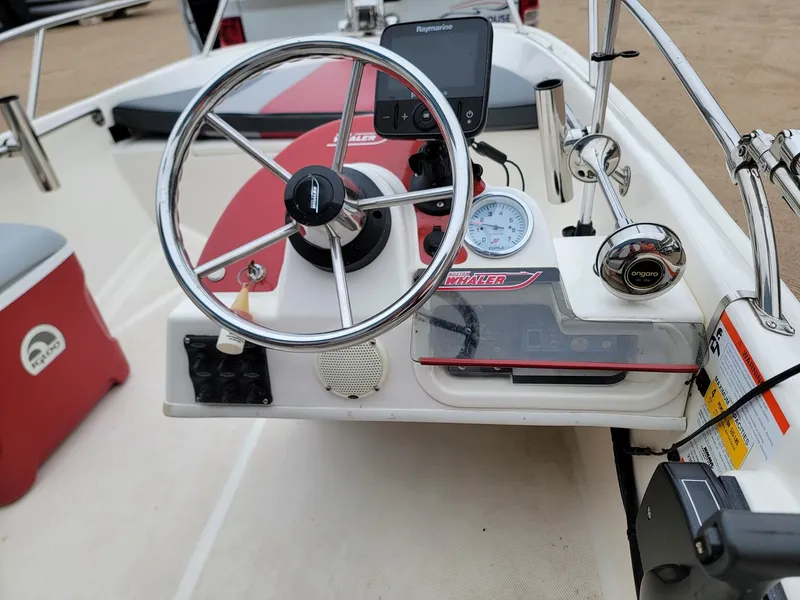 Slide: The Image of Boston Whaler 130 Super Sport 2012 - 17