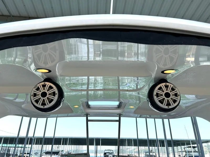 Slide: The Image of Chaparral 350 Signature 2009 - 73