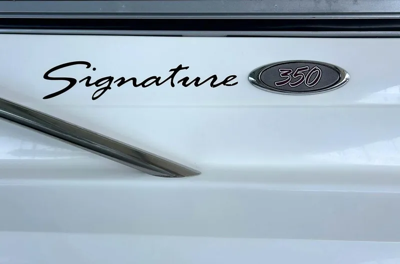 Slide: The Image of Chaparral 350 Signature 2009 - 79