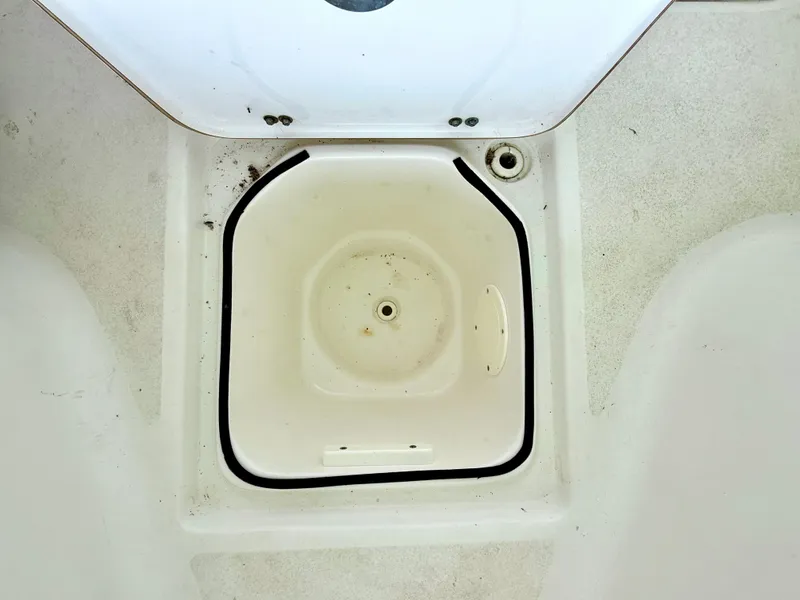 Slide: The Image of Livewell compartment on a 2017 Sea Fox 288 Commander boat. - 43