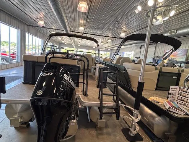 Slide: The Image of Godfrey SW2286CSE 2025 - 6