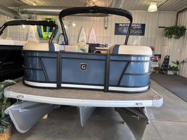 Slide: The Image of Godfrey SW2286CSE 2025 - 7