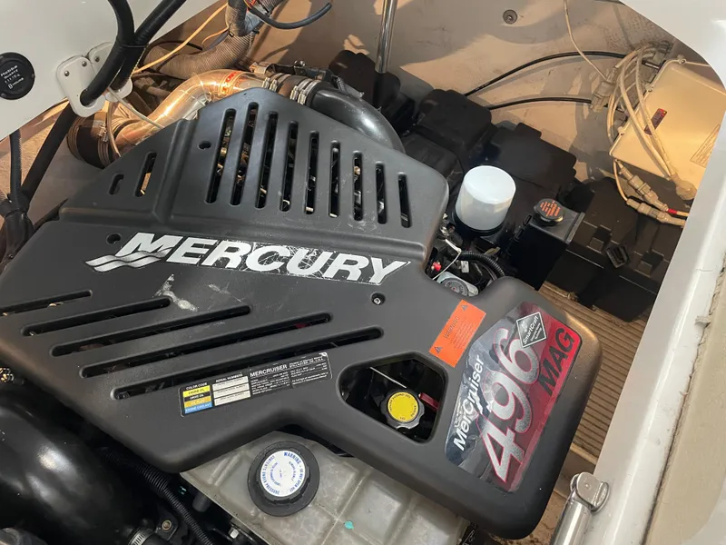 Slide: The Image of Mercury MerCruiser 496 MAG engine in 2004 Cobalt 360 boat. - 29