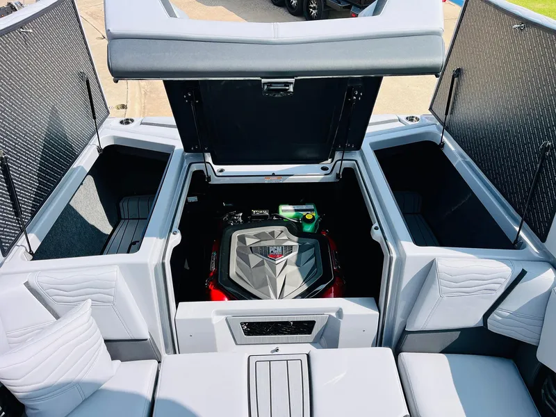 Slide: The Image of Nautique Super Air Nautique G23 2025 - 54