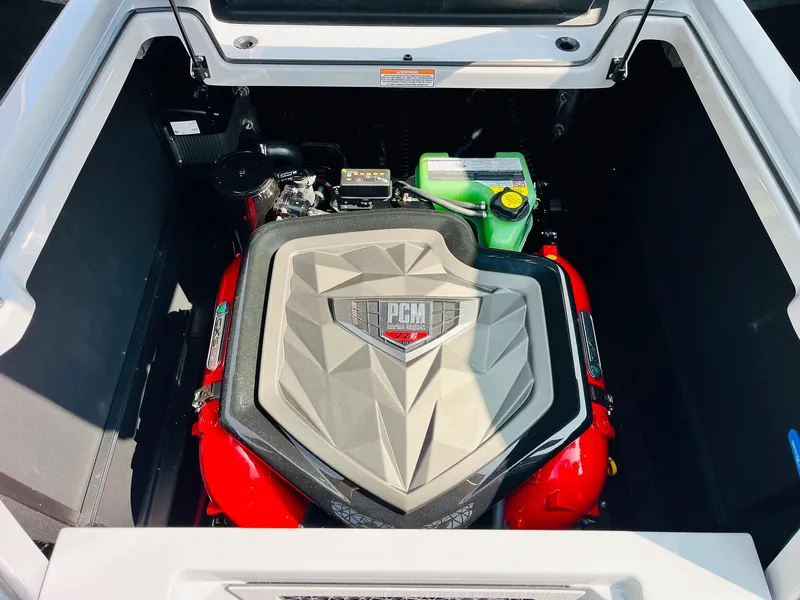 Slide: The Image of Nautique Super Air Nautique G23 2025 - 55