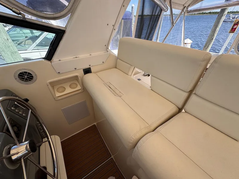 Slide: The Image of Tiara 4000 Express 1998 - 14