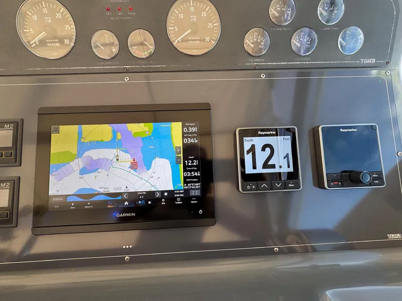 Slide: The Image of Tiara 4000 Express 1998 - 17