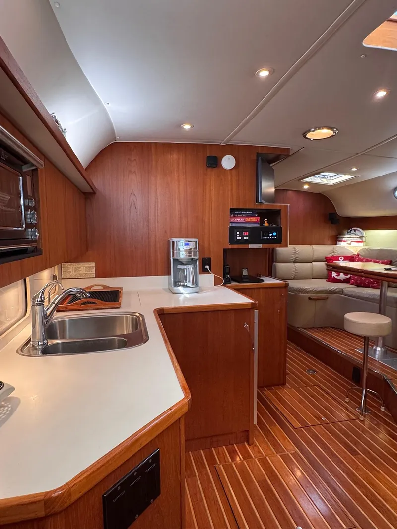 Slide: The Image of Tiara 4000 Express 1998 - 19