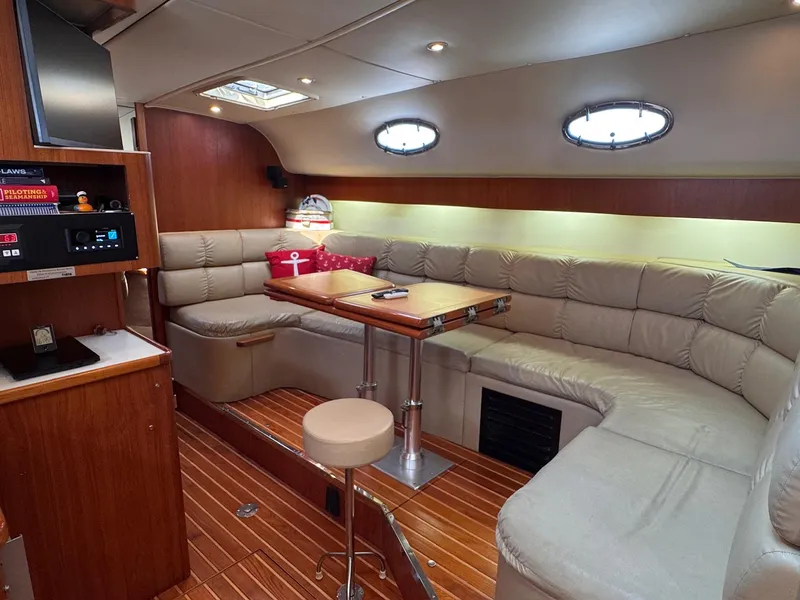 Slide: The Image of Tiara 4000 Express 1998 - 20