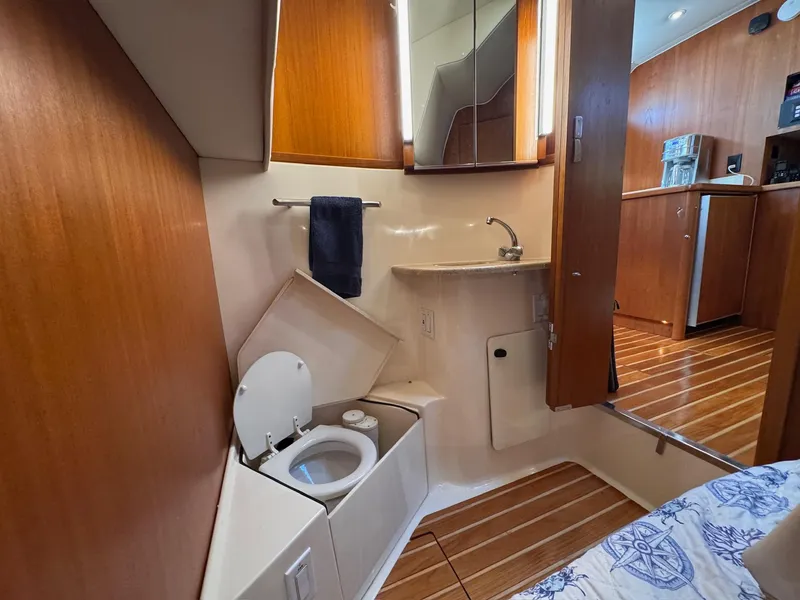 Slide: The Image of Tiara 4000 Express 1998 - 23