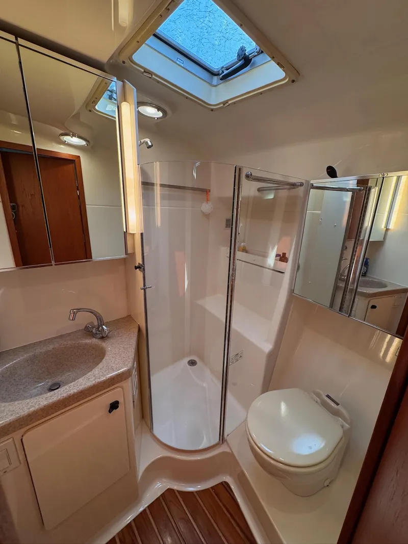 Slide: The Image of Tiara 4000 Express 1998 - 26