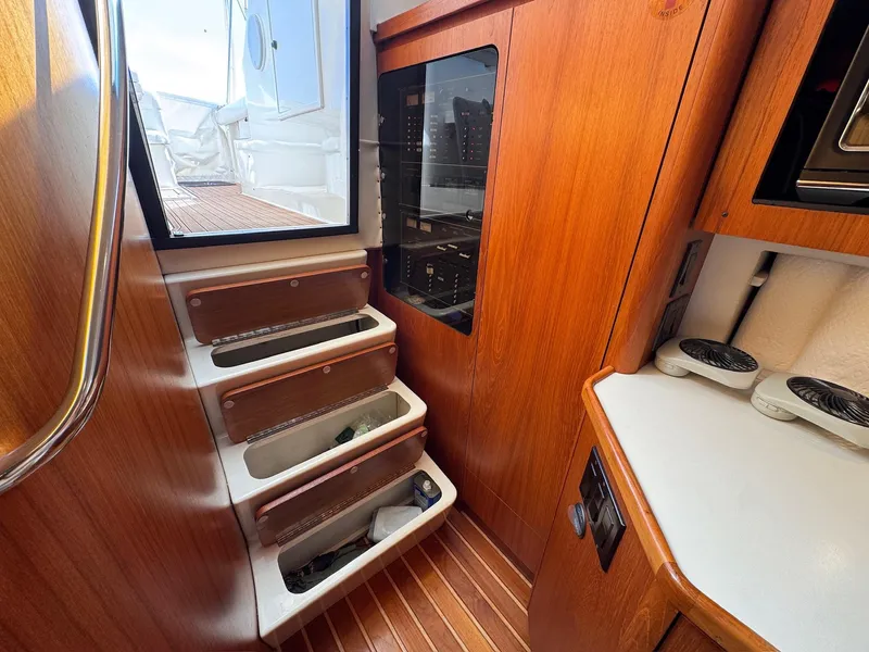 Slide: The Image of Tiara 4000 Express 1998 - 32