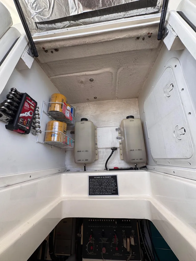 Slide: The Image of Tiara 4000 Express 1998 - 38