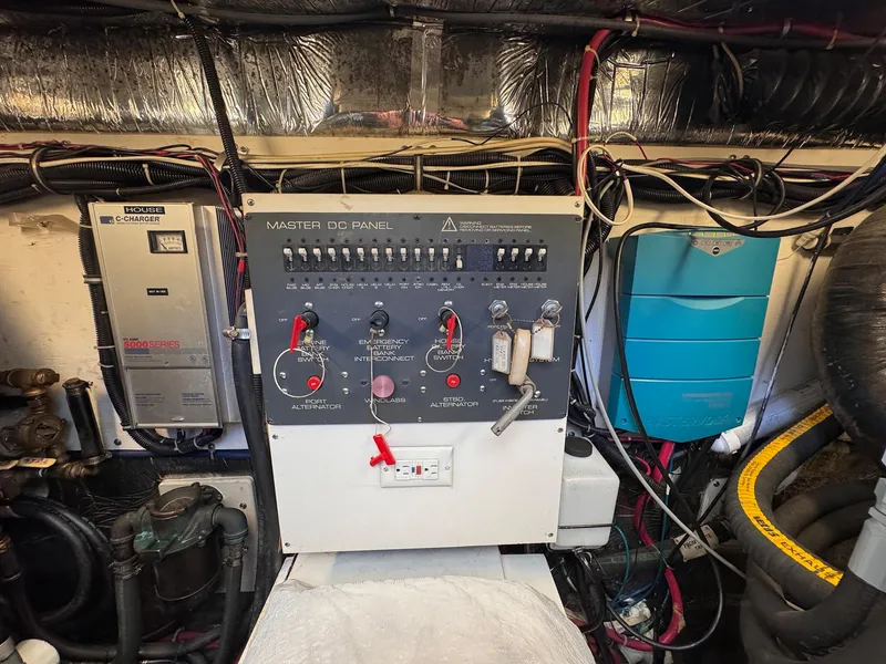 Slide: The Image of Tiara 4000 Express 1998 - 41