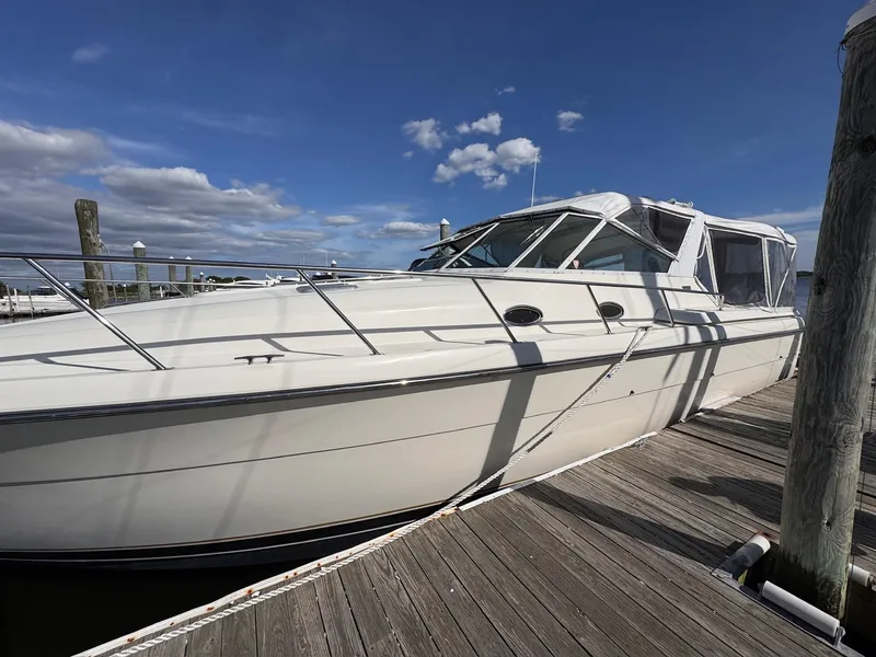 Slide: The Image of Tiara 4000 Express 1998 - 47