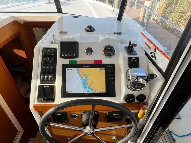 Slide: The Image of Beneteau Swift Trawler 35 2020 - 12