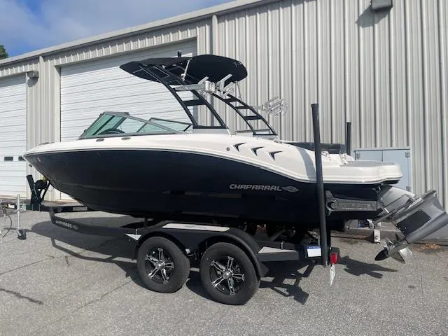 The Image of "Sale pending" stamp for 2022 Chaparral 21 Surf boat. - 0