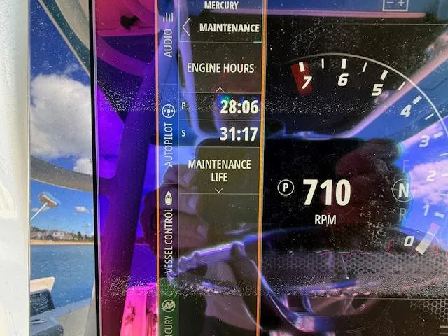 Slide: The Image of Boston Whaler 330 Outrage 2023 - 11