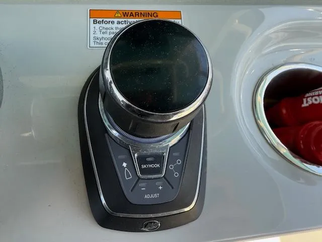 Slide: The Image of Boston Whaler 330 Outrage 2023 - 8