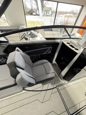 Slide: The Image of Yamaha 255 XD 2025 - 12