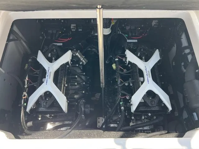 Slide: The Image of Yamaha FSH 222 Sport 2025 - 14