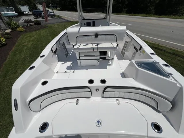 Slide: The Image of Yamaha FSH 222 Sport 2025 - 6