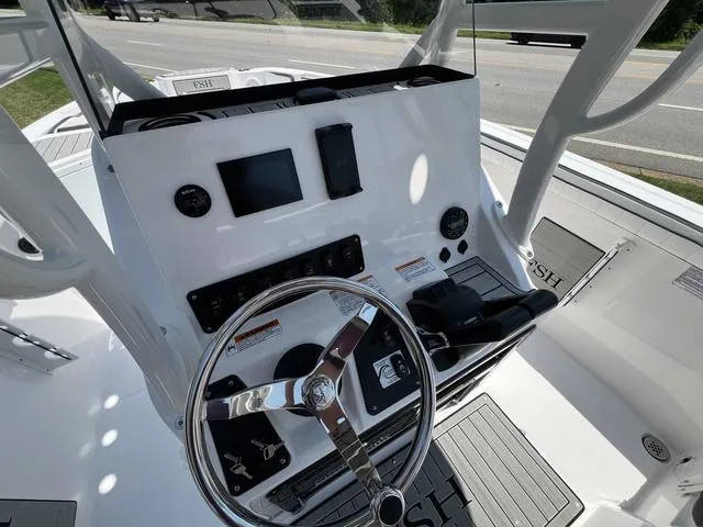 Slide: The Image of Yamaha FSH 222 Sport 2025 - 9