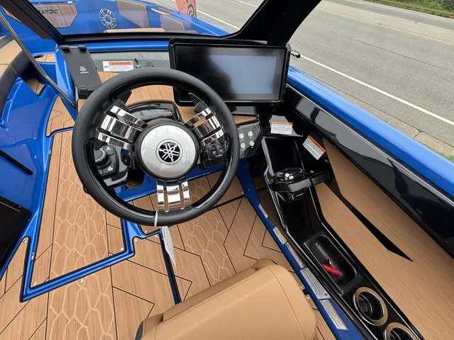 Slide: The Image of Yamaha 222XD 2025 - 12