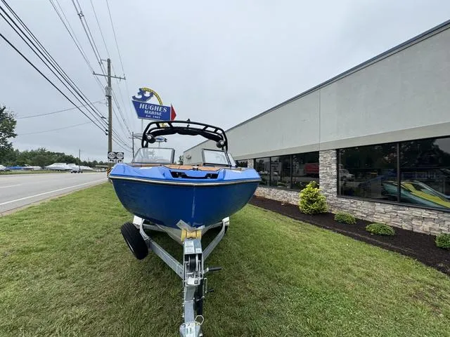 Slide: The Image of Yamaha 222XD 2025 - 4