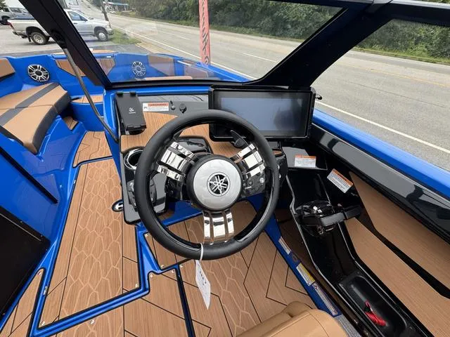 Slide: The Image of Yamaha 222XD 2025 - 8