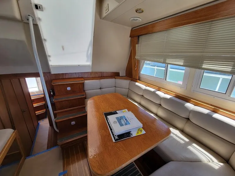 Slide: The Image of Mainship 430 Trawler 1999 - 65