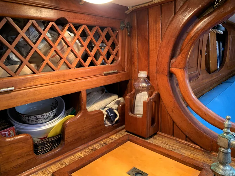 Slide: The Image of Robert Perry 41 Sloop 1979 - 54