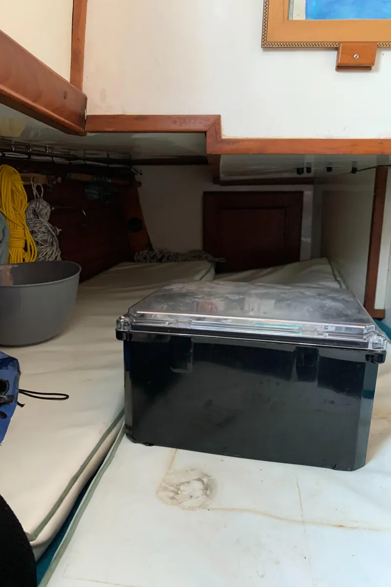 Slide: The Image of Robert Perry 41 Sloop 1979 - 65