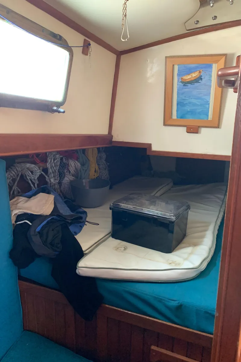 Slide: The Image of Robert Perry 41 Sloop 1979 - 66