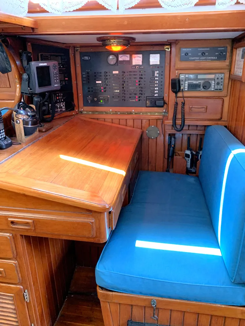 Slide: The Image of Robert Perry 41 Sloop 1979 - 71